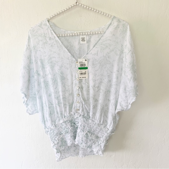 Planet Gold Absolutely Brit Smocked Waist Blouse - Picture 2 of 7